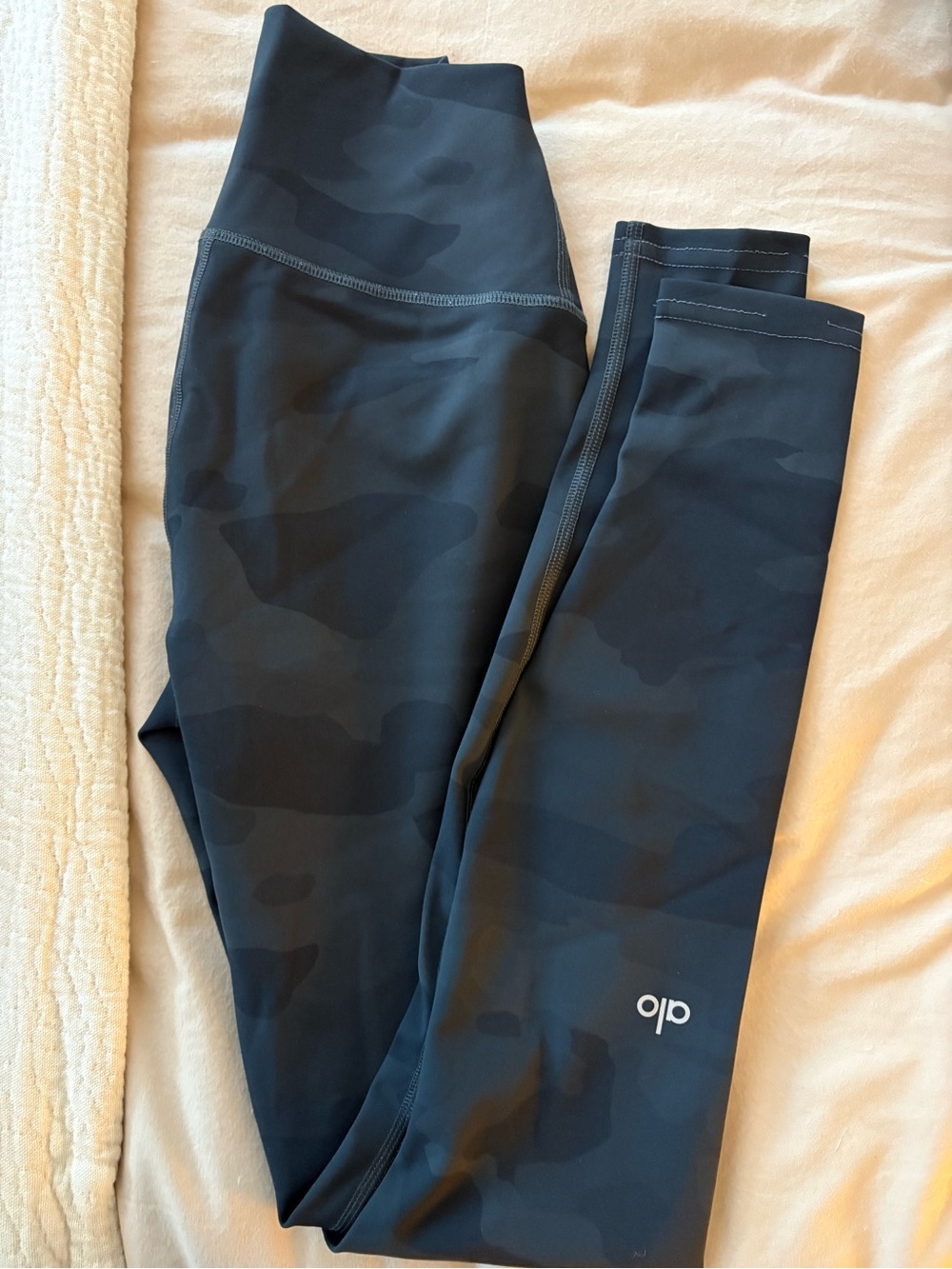 ALO High-Waist Camo Vapor Legging